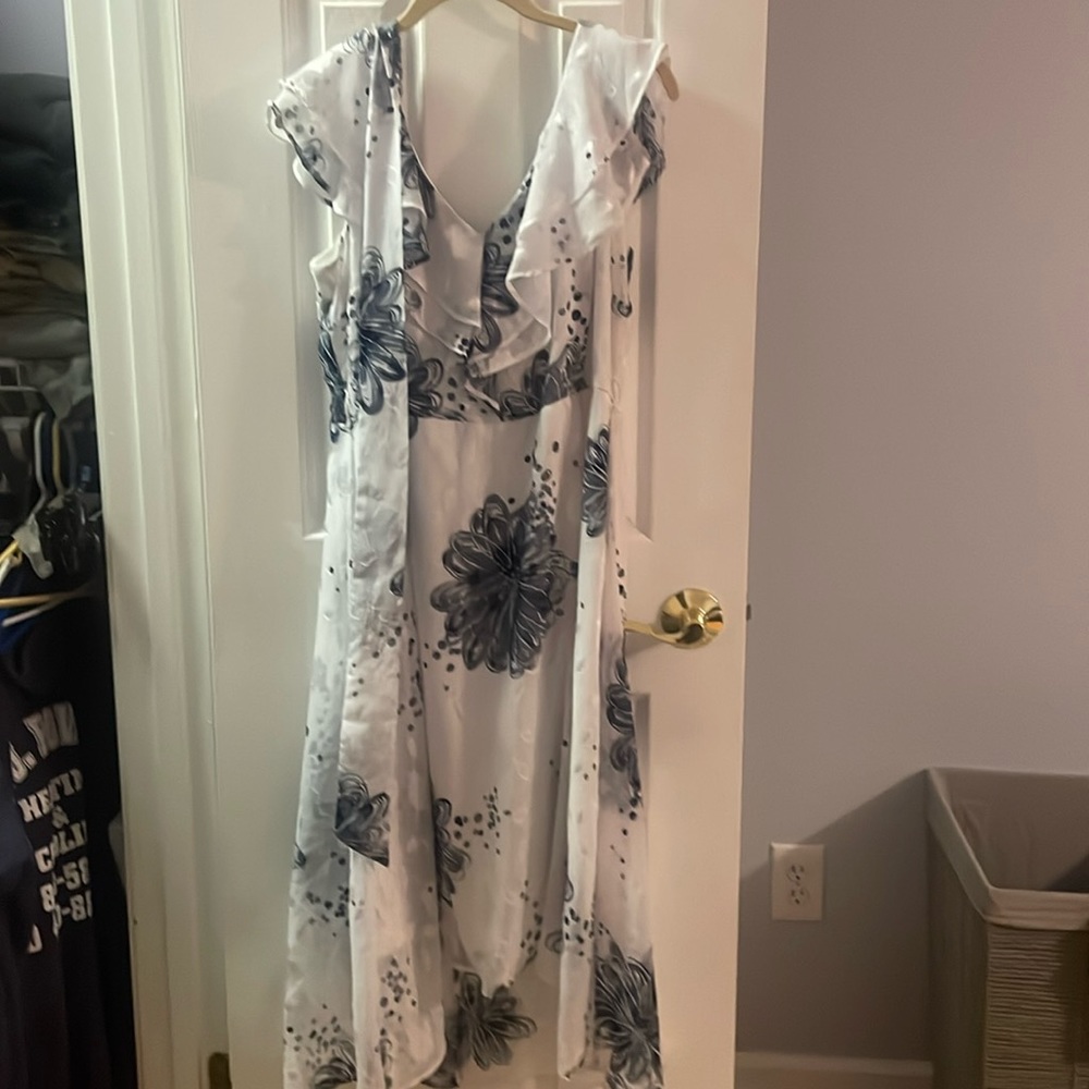 White and blue dress with belt